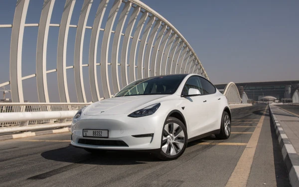 Tesla Model Y Long Range
