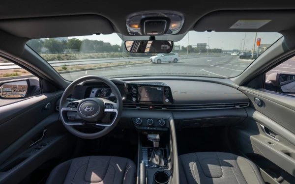  Grey Hyundai Elantra Photo 11