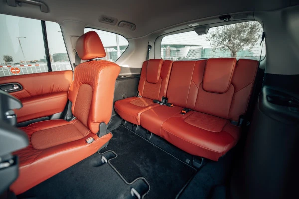  Beige Nissan Patrol Platinum V6 Photo 5