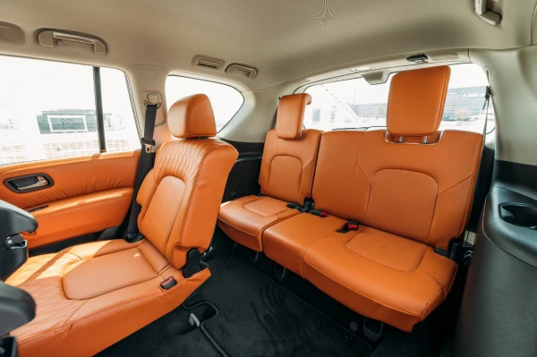  Beige Nissan Patrol Platinum V6 Photo 7