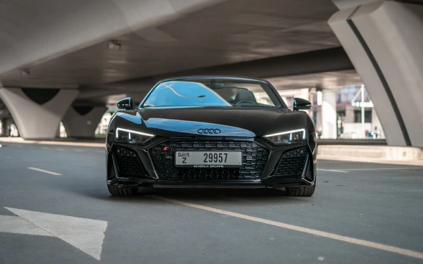  Black Audi R8 V10 Spyder Photo 2