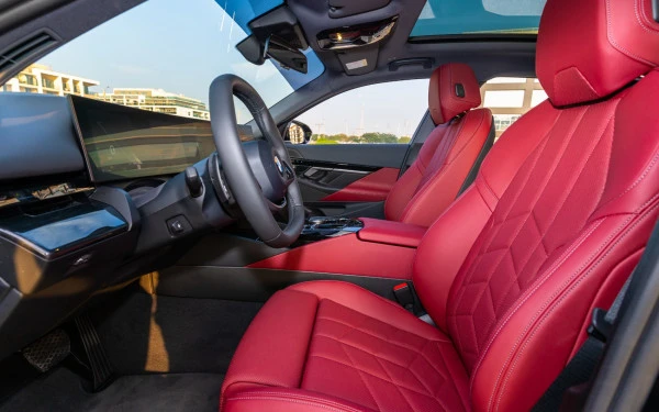  Black BMW 520i Photo 8