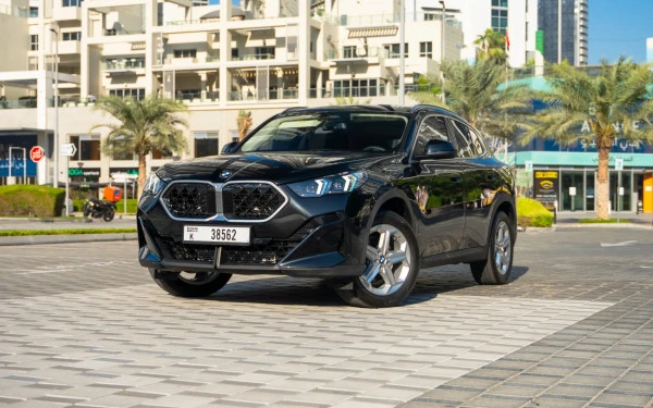  Black BMW X2 Photo 5