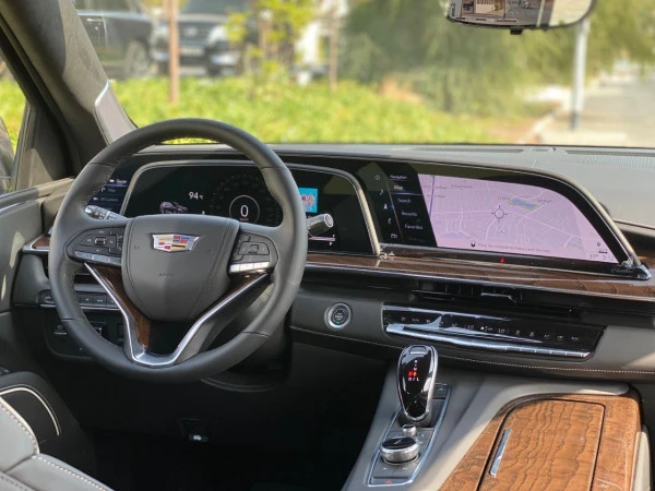  Black Cadillac Escalade Photo 5