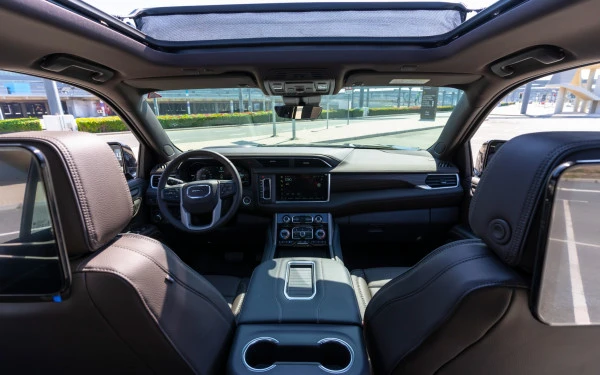  Black GMC Yukon Denali Photo 9