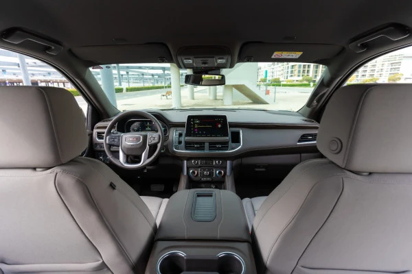  Black GMC Yukon Photo 9