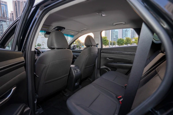  Black Hyundai Tucson Photo 10