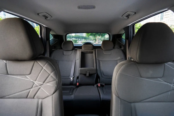  Black Hyundai Tucson Photo 12