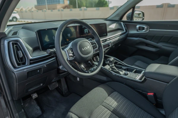  Black KIA Sorento Photo 6