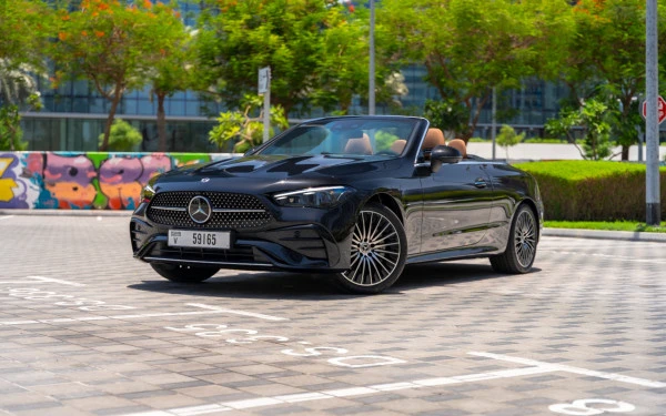  Black Mercedes CLE 200 AMG cabriolet/convertible Photo 7