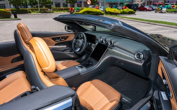  Black Mercedes CLE 200 AMG cabriolet/convertible Photo 11