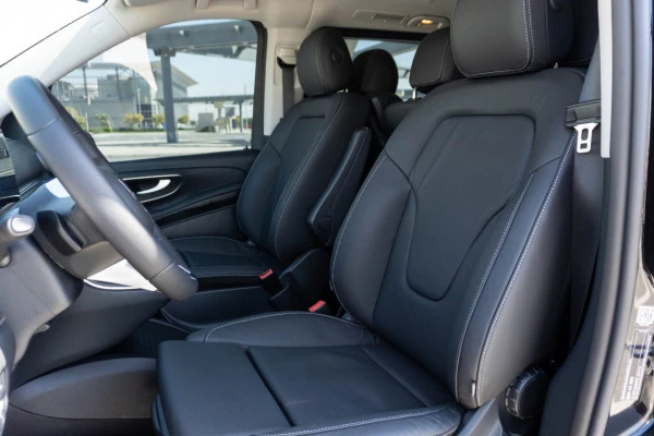  Black Mercedes V300 Avantgarde Extra Long Photo 4