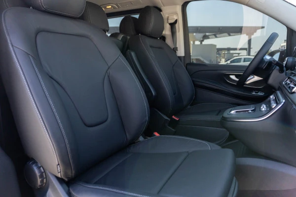  Black Mercedes V300 Avantgarde Extra Long Photo 6