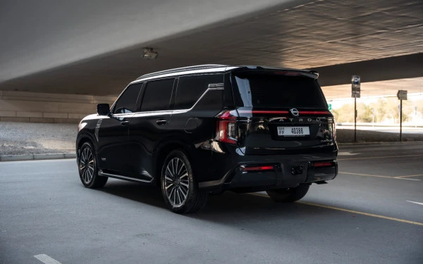  Black Nissan Patrol Platinum LE PLATI Photo 13