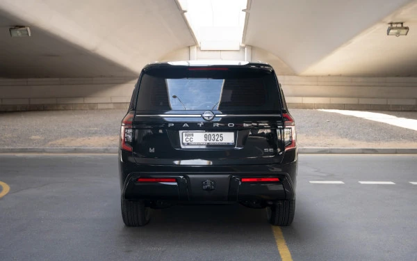  Black Nissan Patrol Platinum V6 Photo 4