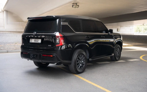  Black Nissan Patrol Platinum V6 Photo 2