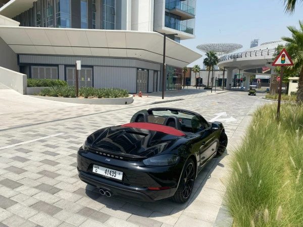  Black Porsche Boxster 718 Photo 3