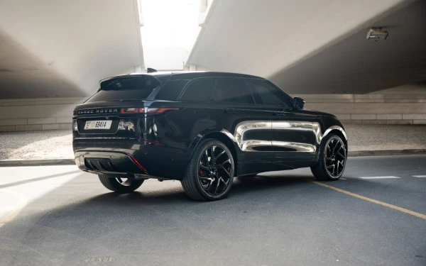  Black Range Rover Velar Photo 12