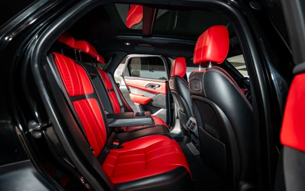  Black Range Rover Velar Photo 19