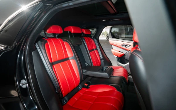  Black Range Rover Velar Photo 22