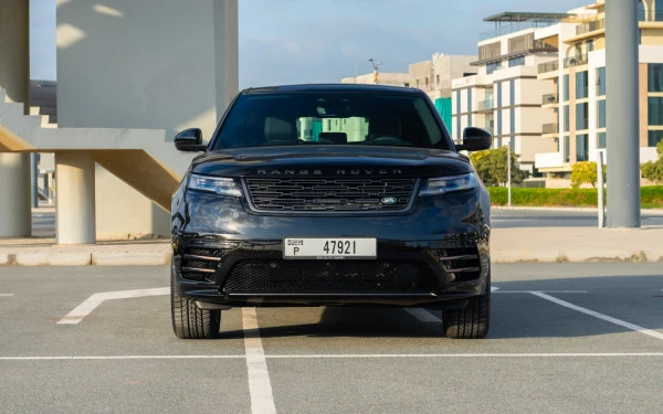  Black Range Rover Velar Photo 4