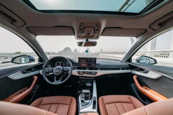  Blue Audi A4 Photo 6