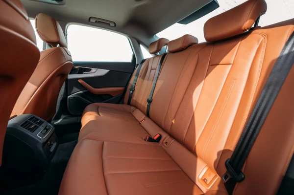  Blue Audi A4 Photo 7