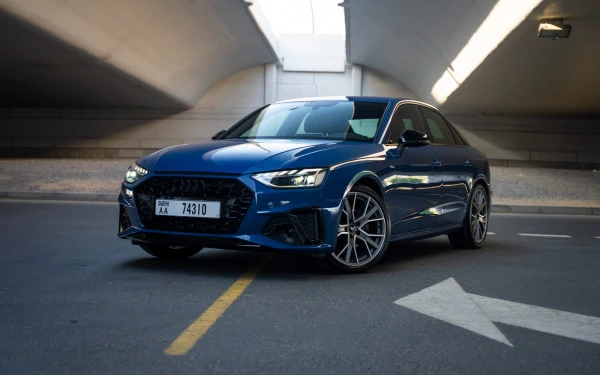  Blue Audi A4 Photo 2