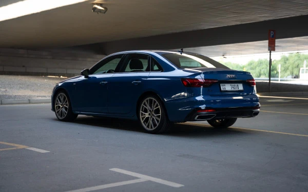 Blue Audi A4 Photo 5