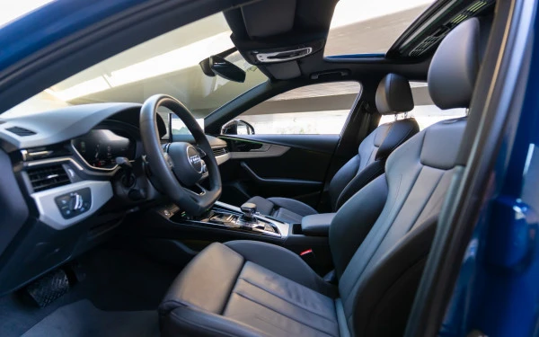  Blue Audi A4 Photo 6