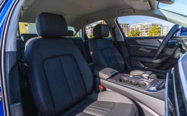  Blue Audi A6 Photo 6