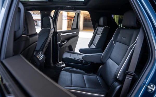  Blue Cadillac Escalade Photo 6