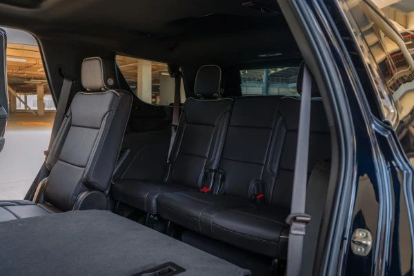  Blue Chevrolet Tahoe Photo 7