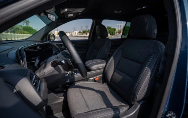  Blue Chevrolet Traverse Photo 9
