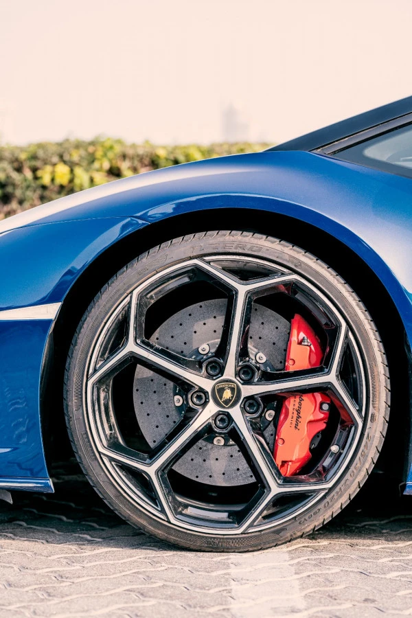  Blue Lamborghini Evo Spyder Photo 10