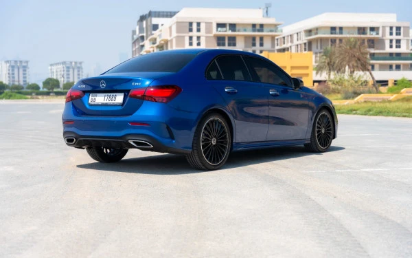  Blue Mercedes A200 Photo 4