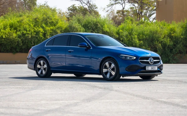  Blue Mercedes C200 Photo 4