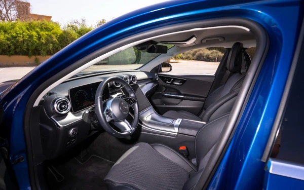  Blue Mercedes C200 Photo 7