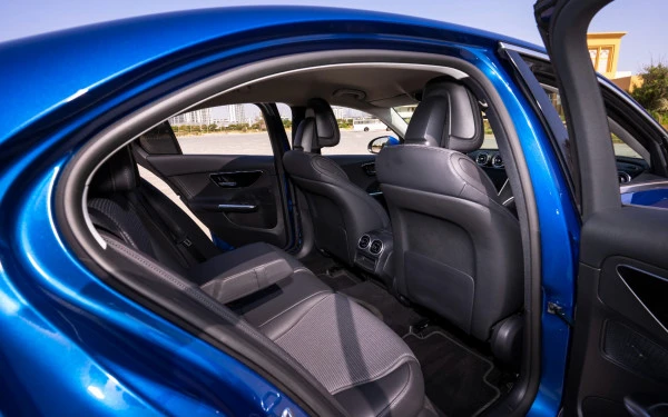  Blue Mercedes C200 Photo 9