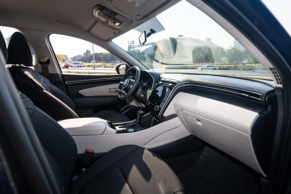  Black Hyundai Tucson Photo 10