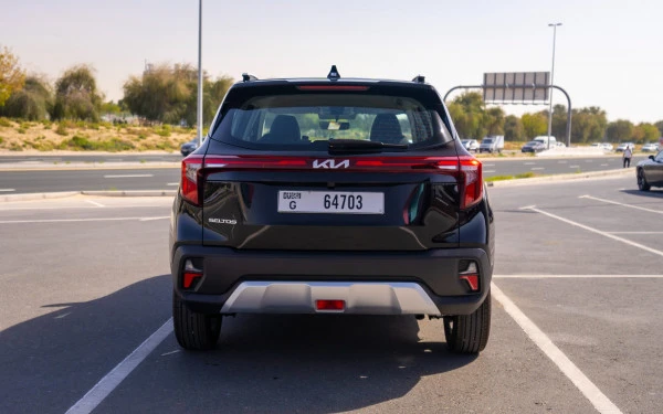  Black KIA Seltos Photo 5