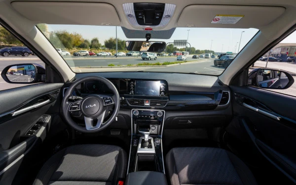  Black KIA Seltos Photo 10