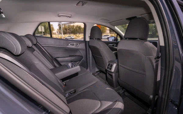  Dark Grey KIA Sportage Photo 11