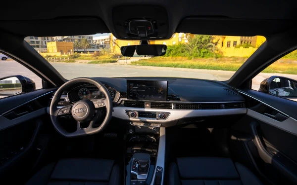  Green Audi A4 Photo 9