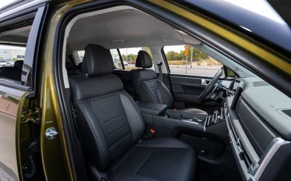  Green Hyundai Santa Fe Photo 9