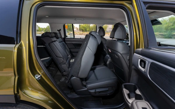  Green Hyundai Santa Fe Photo 11