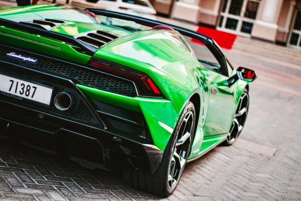  Green Lamborghini Evo Spyder Photo 3