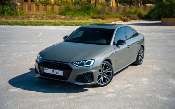  Grey Audi A4 Photo 3