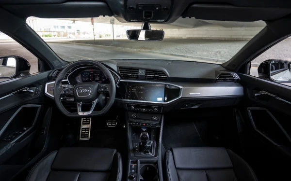  Grey Audi Q3 Sportback Photo 10