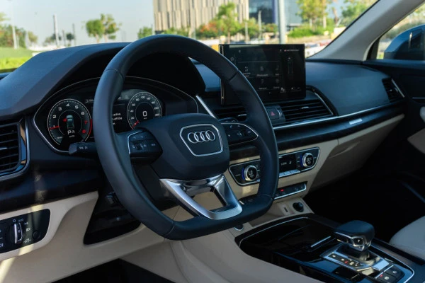  Grey Audi Q5 Photo 5